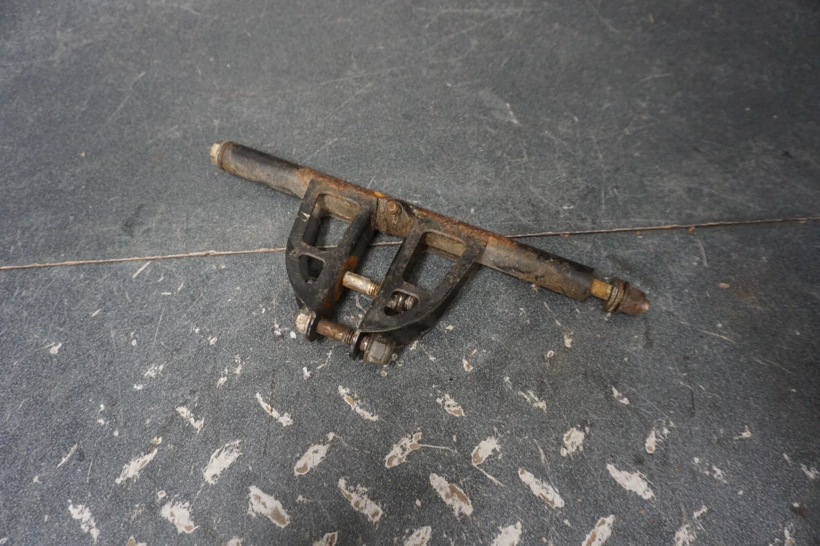 2001-2009 Ski-Doo OEM Front Pivot Mount Arm Summit Skandic Tundra Expedition