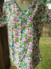 Dickies Brand SCRUB TOP  Size S  Frog Novelty Pattern