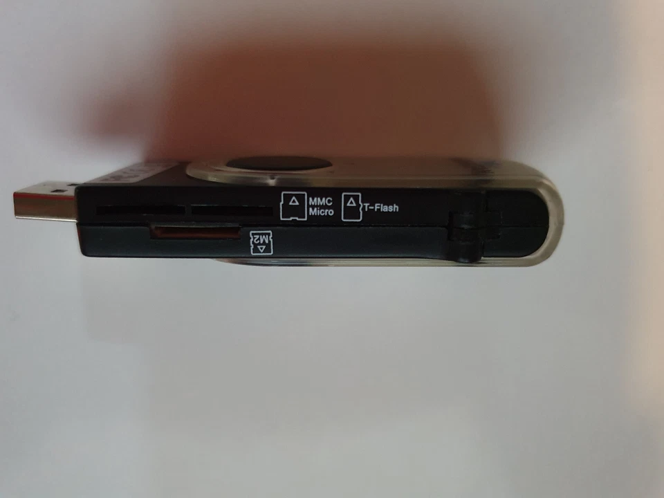 Card Reader usb Manhattan 2.0, 24 in 1 - Immagine 3 di 4