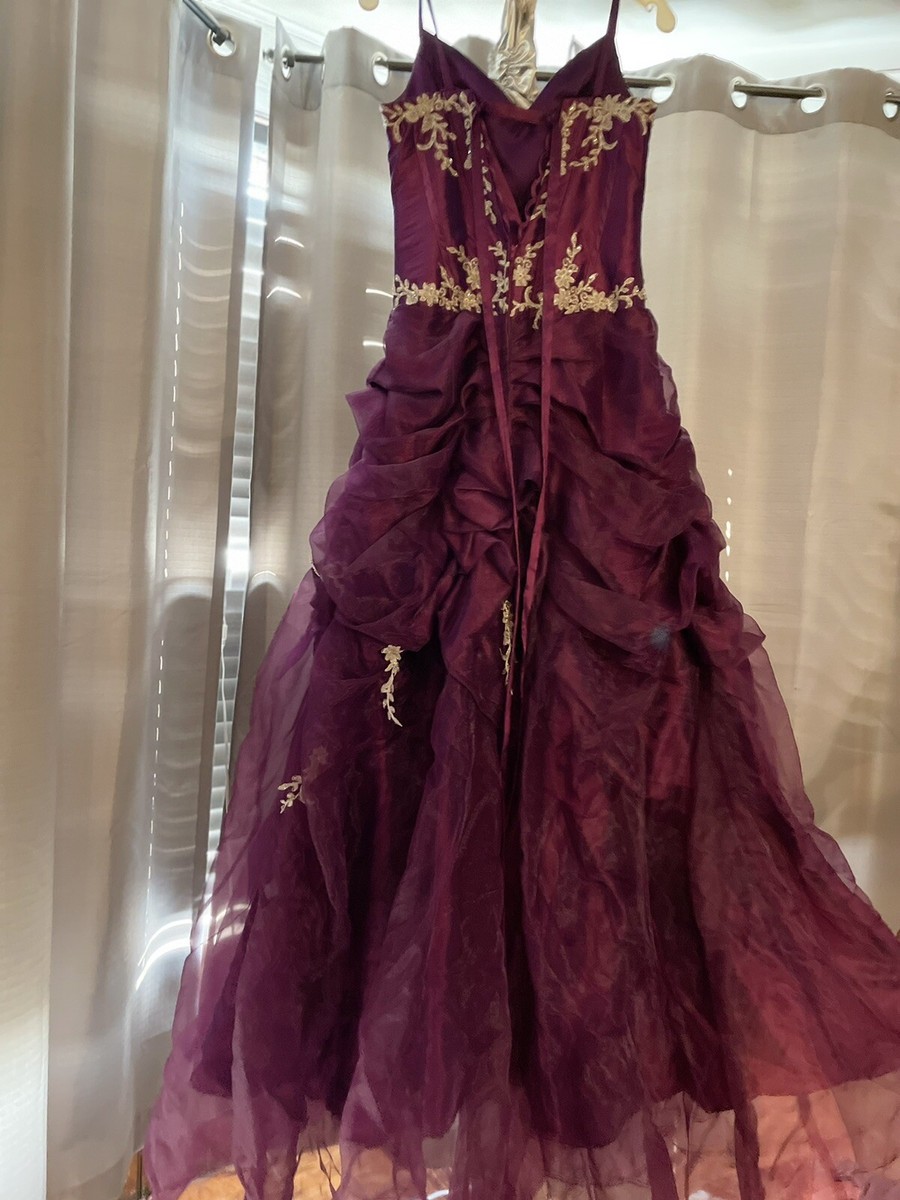 Purple Ball Gown Pre Owned 3 Shoulder Scarves Silver Gloves Included View 3