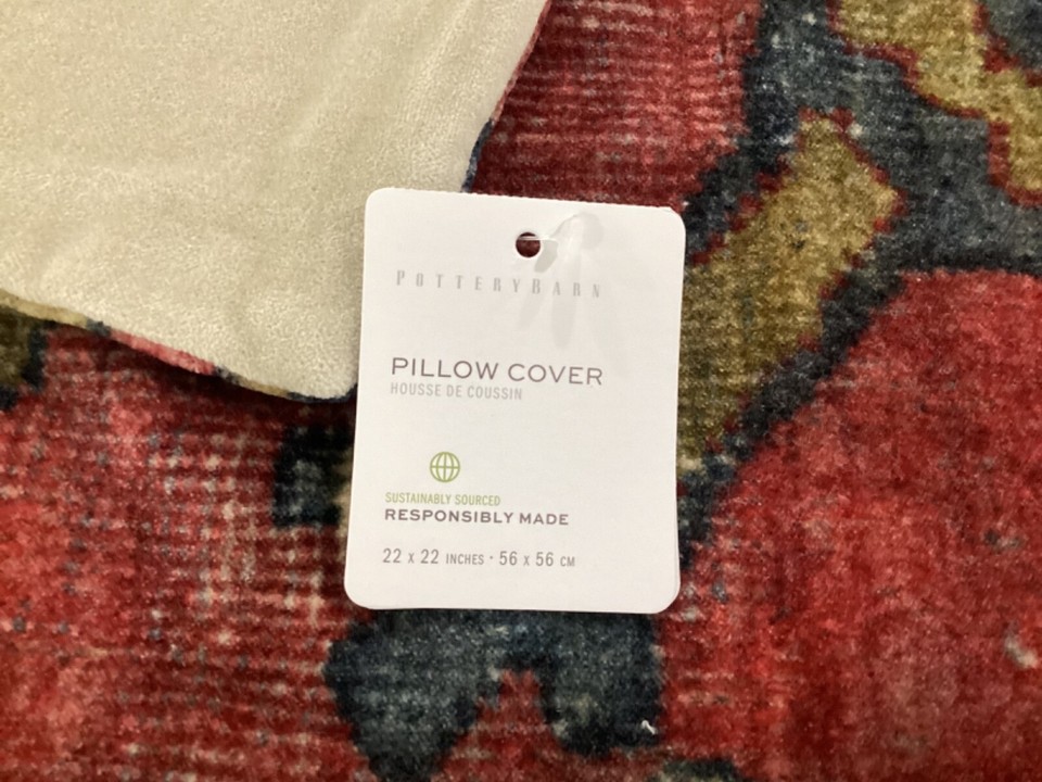 Pottery Barn Dara Persian Velvet Pillow Cover Red 22 sq Floral Rug