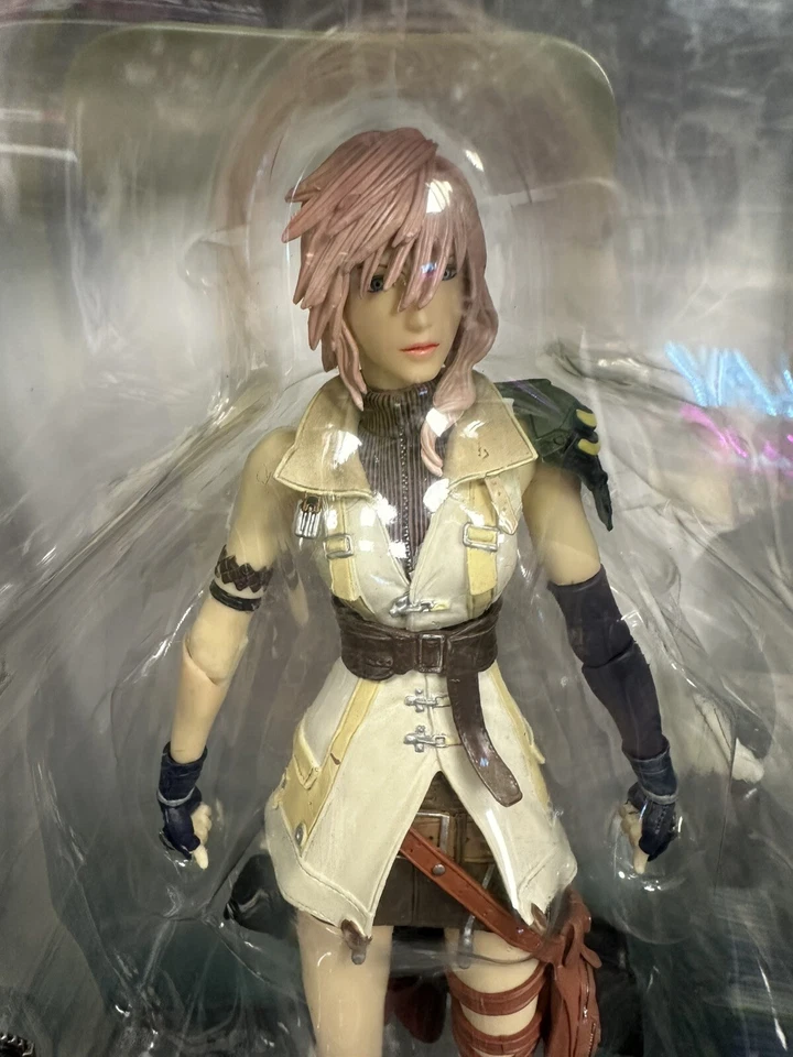 LIGHTNING PLAY ARTS KAI FINAL FANTASY XIII ACTION FIGURE NEW SQUARE ENIX - Immagine 3 di 4