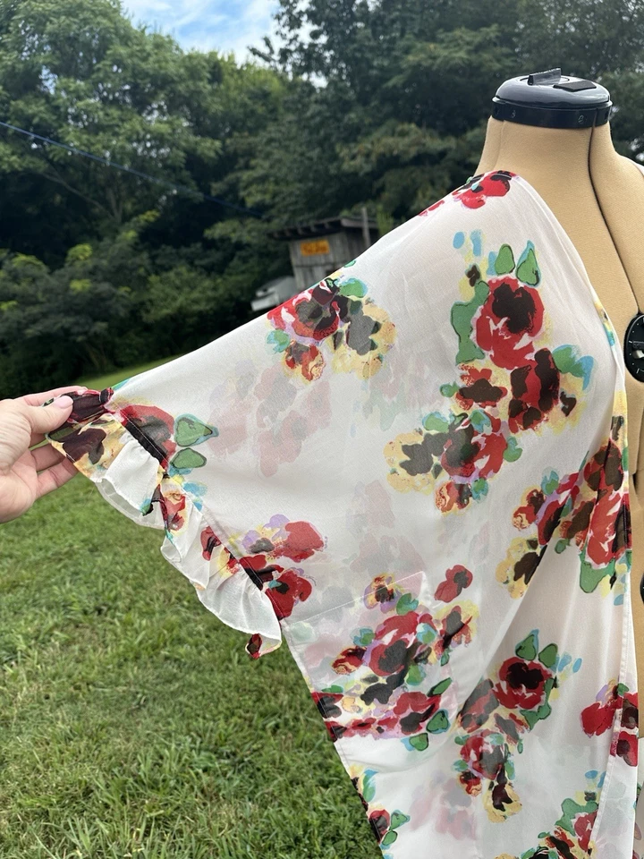 Nuevo caftán Betsey Johnson, encubrimiento, talla única. Mujer’s. Transparente. Floral Foto 4 de 4