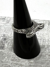 Vintage Mexico 925 Sterling silver ring size 7 1/4 tribal design stackable