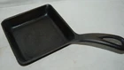 VINTAGE Griswold Cast Iron 4 1/2" Square Egg Skillet 129 SINCE 1865