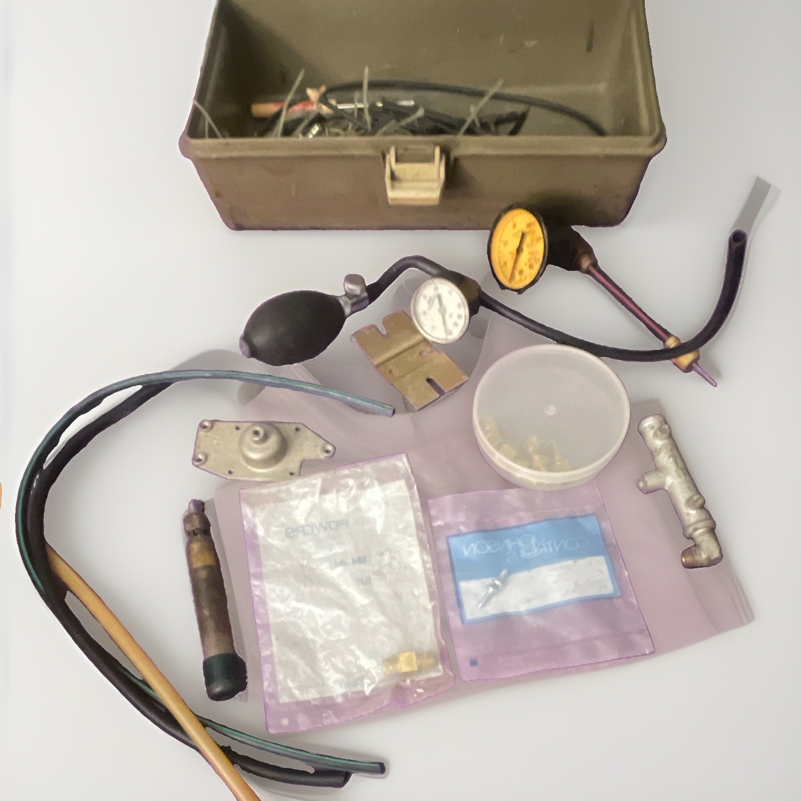 MCC Powers Pneumatic HVAC Thermostat Calibration Service Kit Gauges Fitting Case