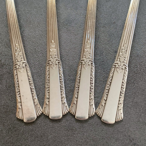 Wm. Rogers TREASURE Silverplate Art Deco Flatware 4 Teaspoons 6 Inches