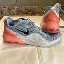 Nike Womens Air Max Motion 2 CI6518-400 Blue Running Shoes Sneakers Size 9