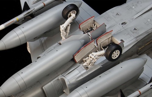 Ganador del premio construido Hasegawa 1/48 RCAF F-18C/CF-18 +PE+Metal+Resina - Imagen 20 de 24