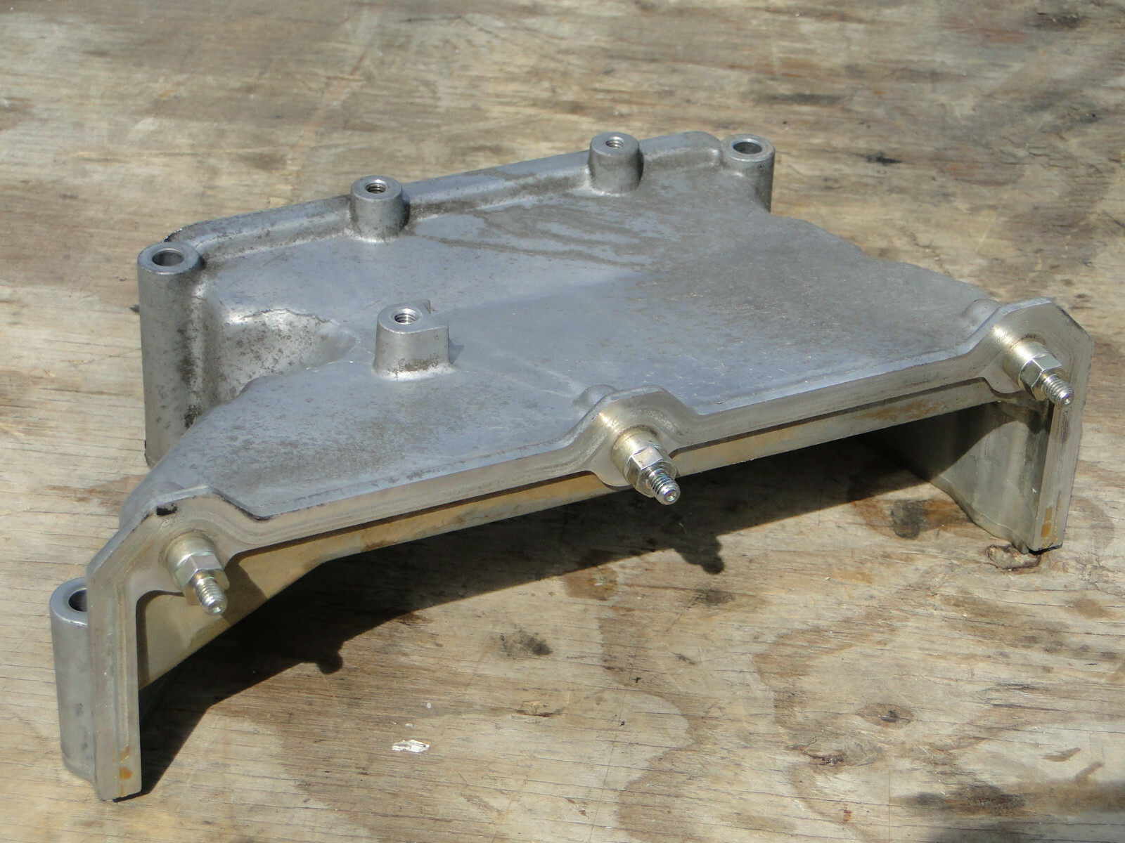BMW E39 E38 E31 M62 V8 Left Upper Timing Chain Case Cover GENUINE 