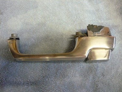 1967-72 GMC Chevrolet Left Truck Door Handle Original 3927897 for 
