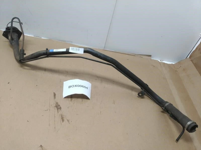 2007 SATURN OUTLOOK XE ГОРЛОВИНА ТРУБЫ ГАЗОВОГО ТОПЛИВНОГО БАКА с ФИЛЬТРУЮЩИМ ШЛАНГОМ OEM + - Изображение 2 из 4