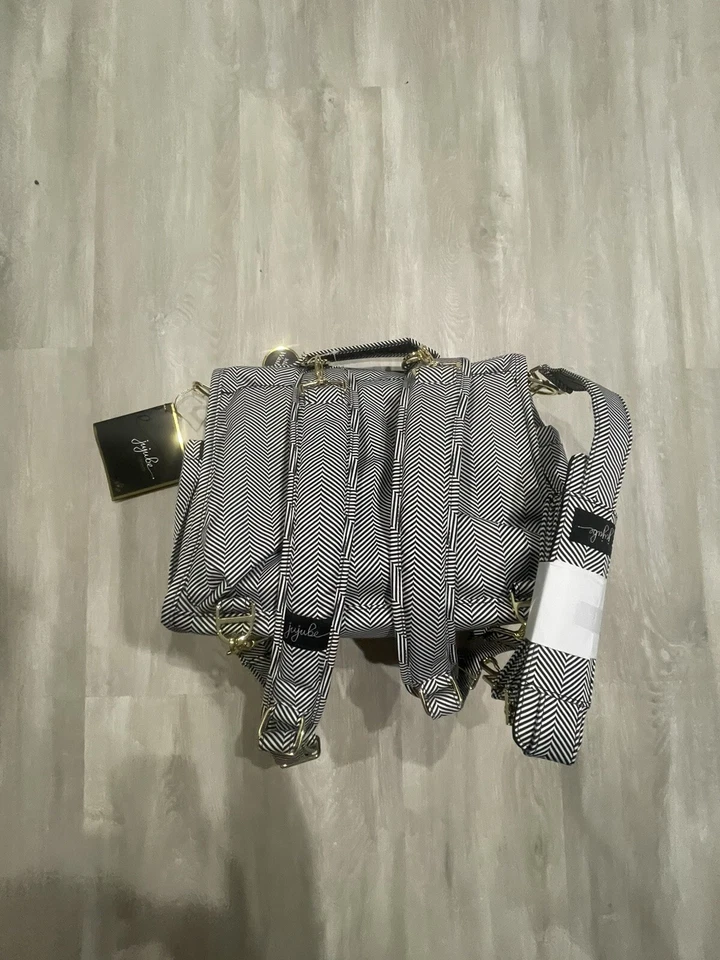 JuJuBe B.F.F. Bolsa de pañales Legacy (La Reina del Nilo) a rayas blancas y negras Foto 4 de 4