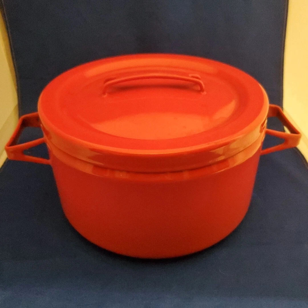 Mid century Arabia Finland FINEL Seppo Mallat red enamel 9" W Lid pot mcm retro