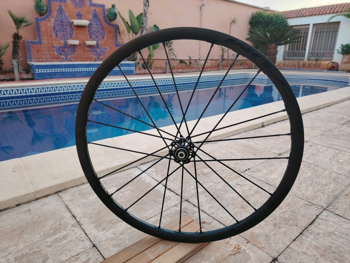 Fulcrum Racing Zero CMPTZN Disc Brake Front Wheel axle