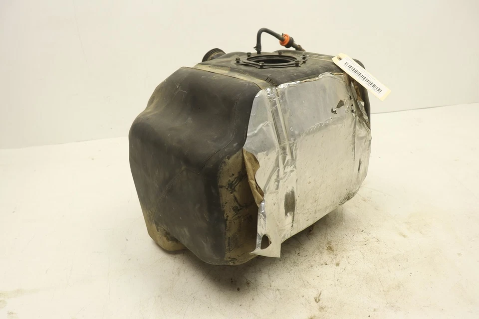 Kawasaki Teryx 800 LE 15 Gas Fuel Tank 51004-0002 51470 Foto 2 de 4