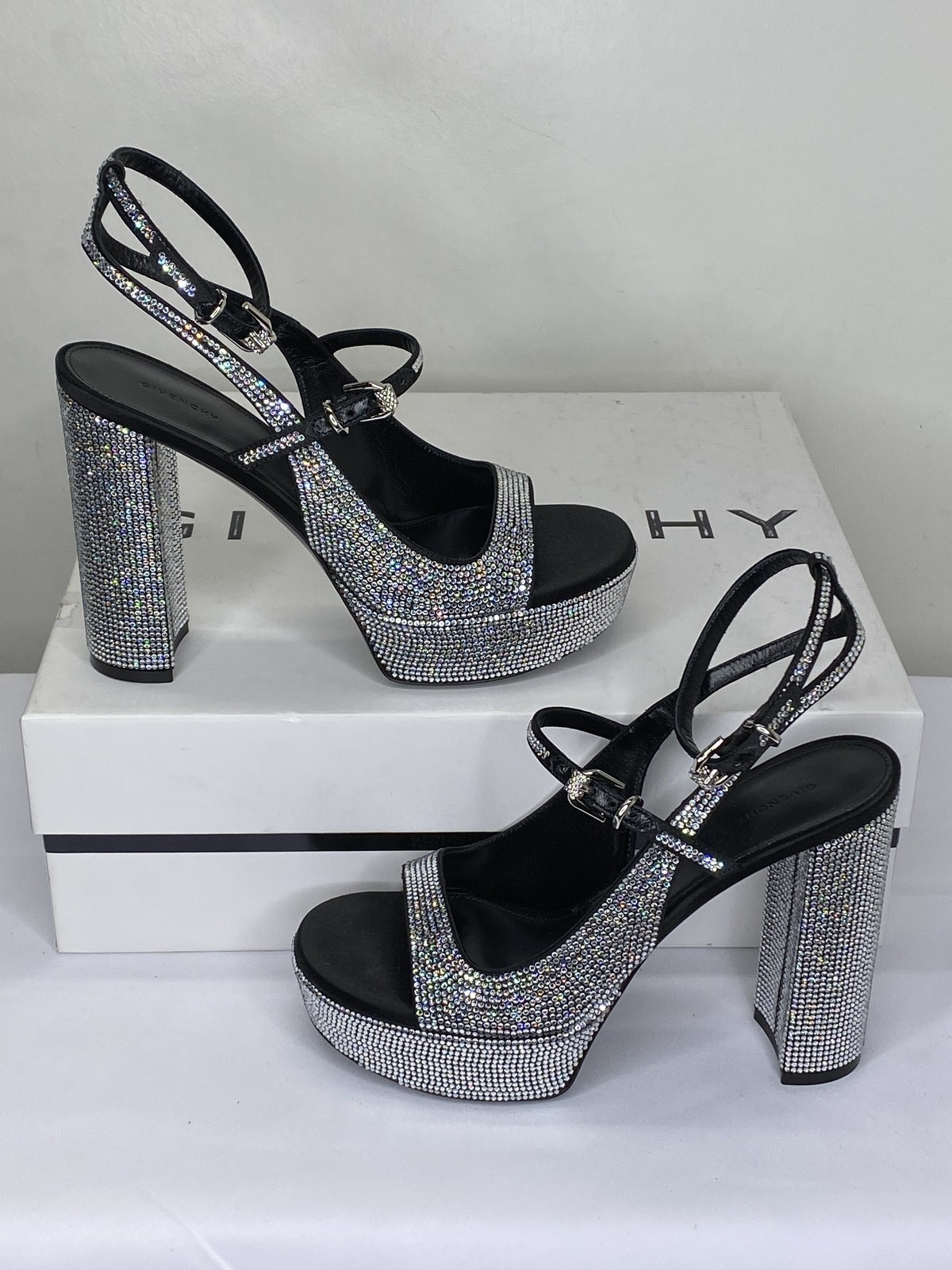 Givenchy Womens Sandals Silvery Size 8 Voyou Platform Strappy Jewels Buckle thumbnail 2