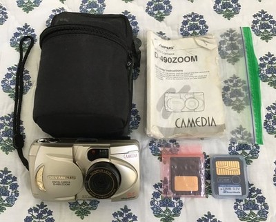  Olympus CAMEDIA D-490 Zoom 2.1MP Digital Camera w/Bonuses~Used/Working