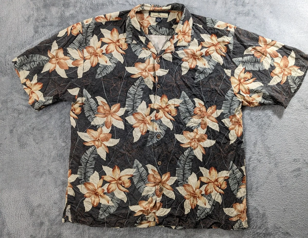 Tommy Bahama Mens XL Silk Hawaiian Shirt Floral Black Gray
Opens in a new window or tab