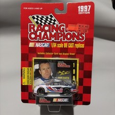 Racing Champions NASCAR 1/64 diecast 6 Valvoline Mark Martin 1997 NIP Ford