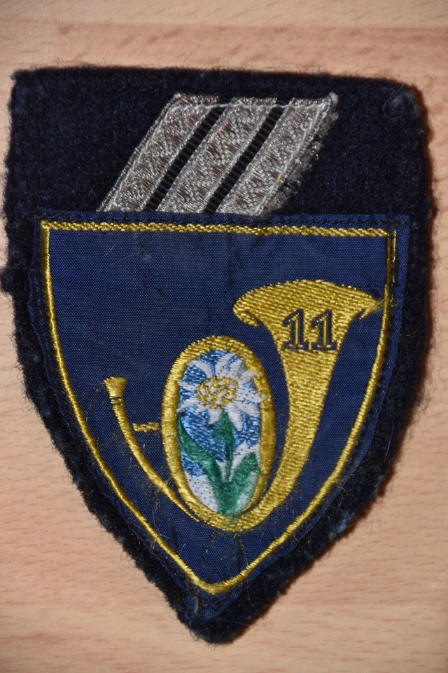 insigne tissu 11e Bataillon de Chasseurs Alpins - BCA - BCP - Sergent chef - Photo 1/1