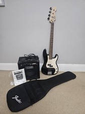 Fender Squier P-Bass Black, Rosewood, With Case, Rumble 15 Amp And Manual