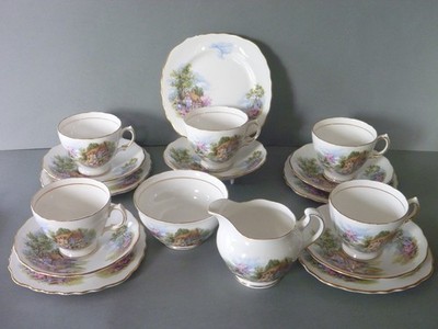 Royal Vale Country Cottage Teeservice - 5 Trio: Tassen Untertasse, Beilagenteller. Milchzucker
