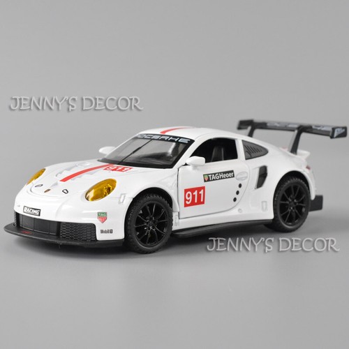 1:32 Scale Porsche 911 RSR DieCast Model Pull Back Toy Car With Sound & Light - Picture 10 of 16