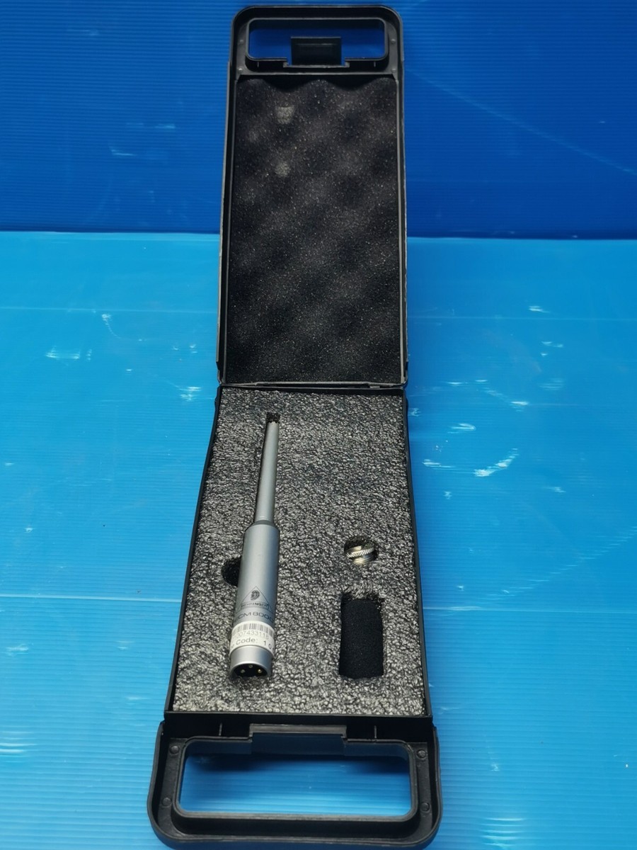 Behringer ECM8000 Ultra Linear Measurement Condenser Studio