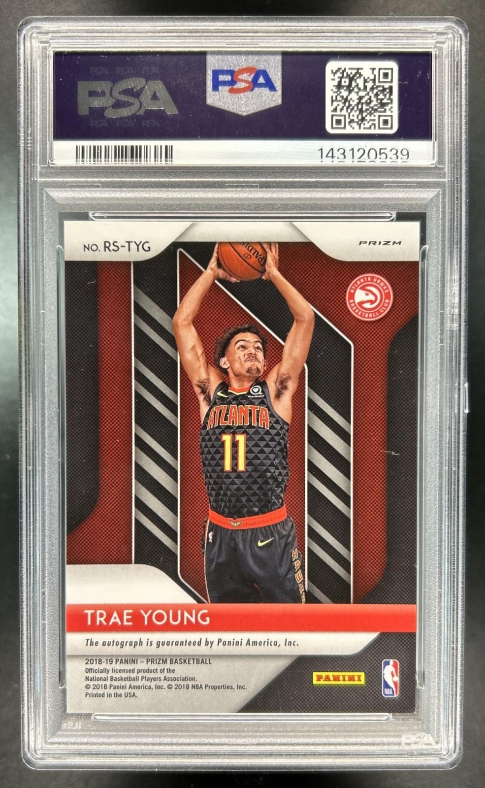 2018-19 Panini Prizm Trae Young Rookie Prizm Choice Auto RC #RS-TYG PSA 10 view 2