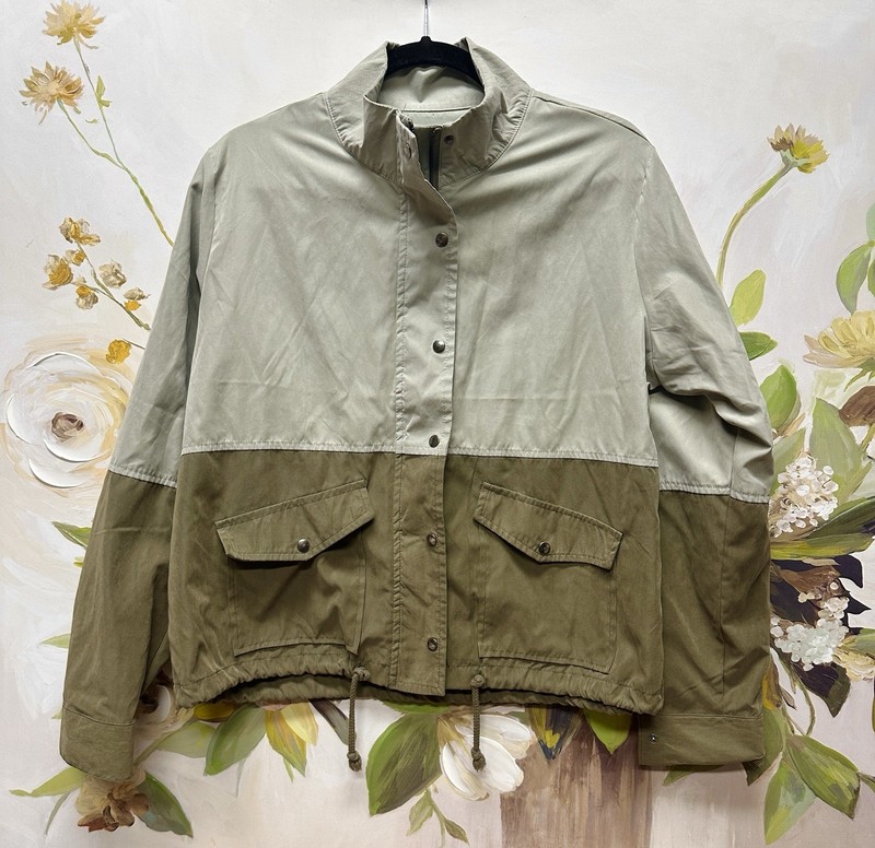 Two Tone Women’s Green Lightweight Full Zip Jacket, Pockets Oversized Médium