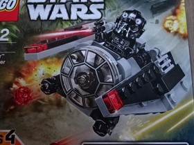 LEGO Star Wars 75161 TIE Striker Microfighter Set