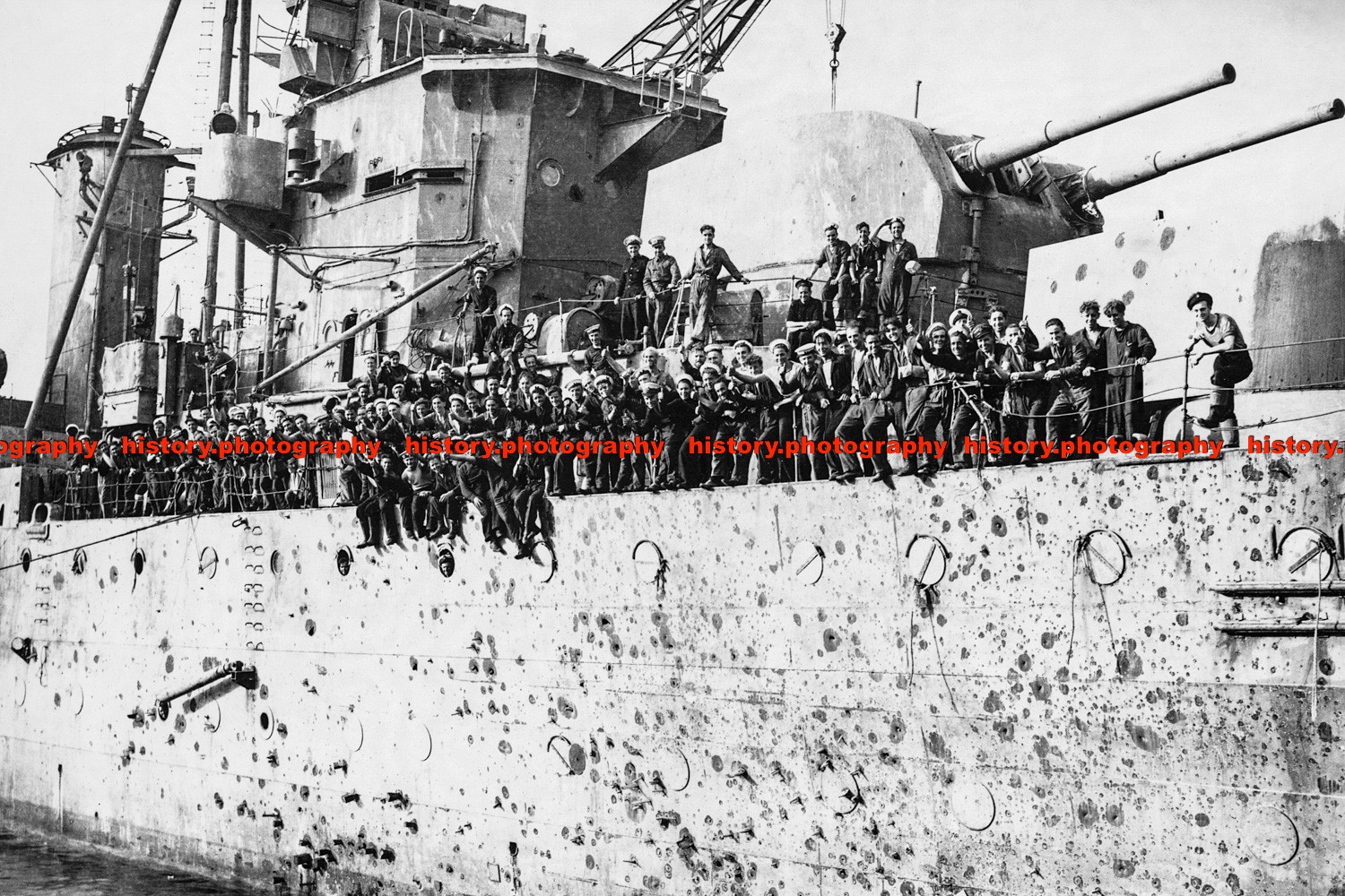 F009961 HMS Penelope British battleship