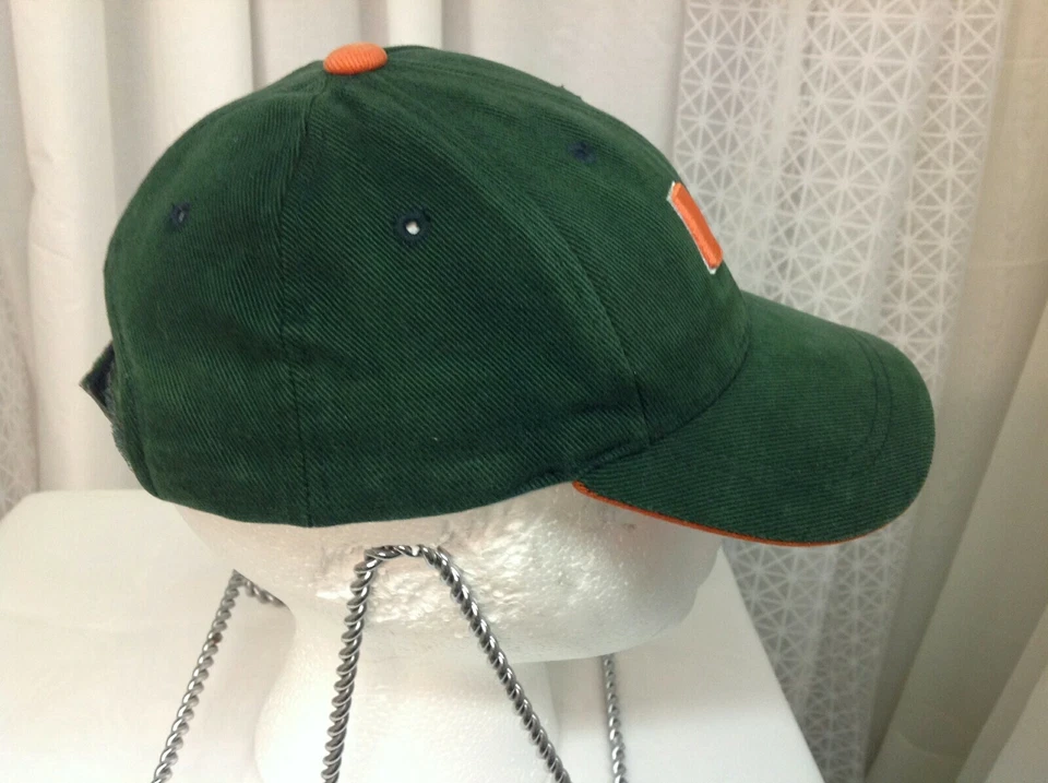 Gorra de béisbol ajustable de la Universidad de Miami para jóvenes niños y niños The U Foto 2 de 4