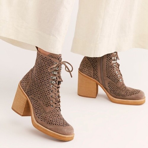 Square Platform Boots size 7.5 MSRP 