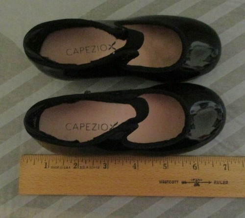 Capezio Black Faux Patent TELE TONE Mary Jane Shoes Girls Size 7.5 M
