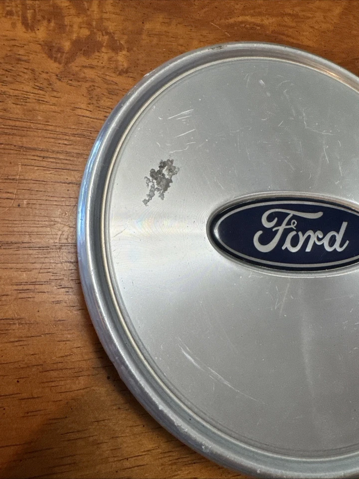 Центральный колпак 2003-2008 Ford Crown Victoria 16 дюймов 4W73-1A096-AA 3W73-1141-BA - Изображение 2 из 4