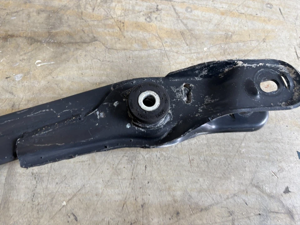 2013-2016 Dodge Dart Rear Lower Control Arm Left or Right Side OEM #68080590AE - Image 2 of 4