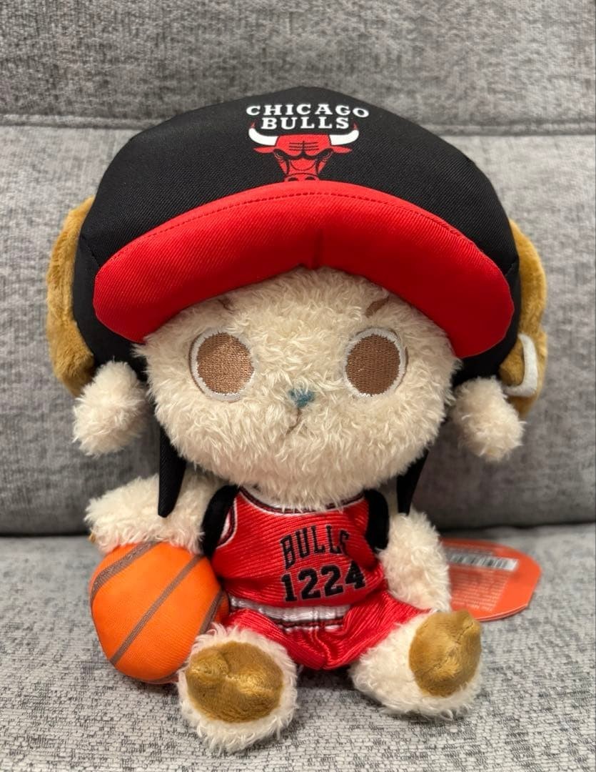 ONE PIECE x NBA Chopper Plush Chicago Bulls 20cm BASE SHOP Premium