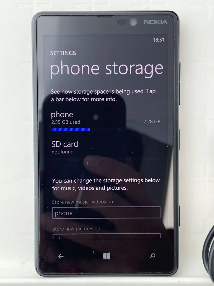 Nokia Lumia 820 - 8GB - Black Smartphone - image 3 of 4
