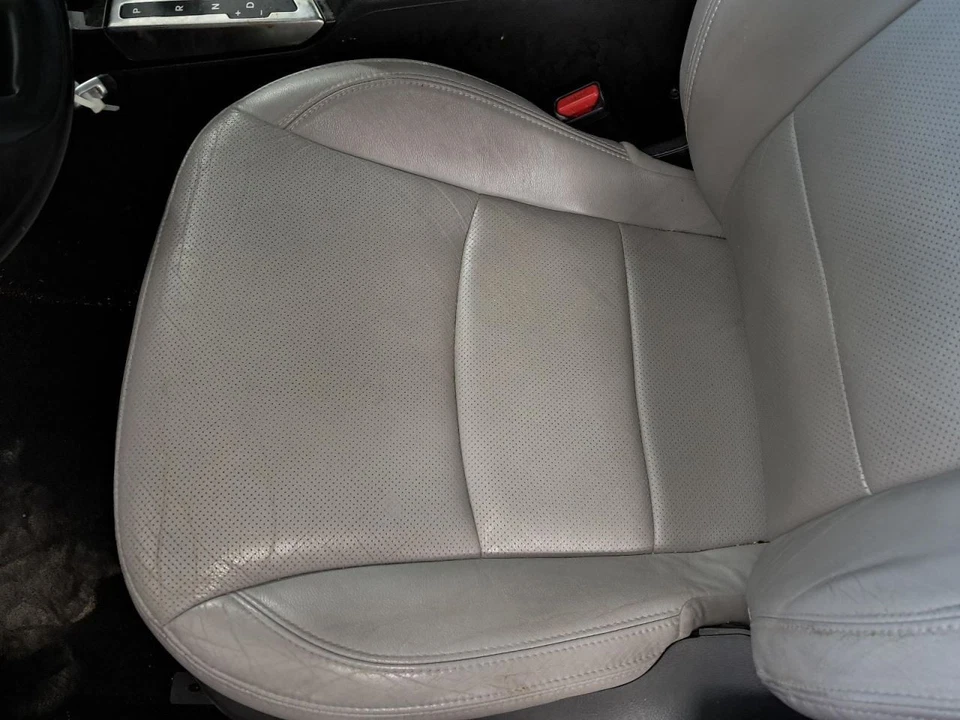 2012 KIA Optima Washer Reservoir 2.40L OEM Used 119K Miles - C25821 - Image 4 of 4