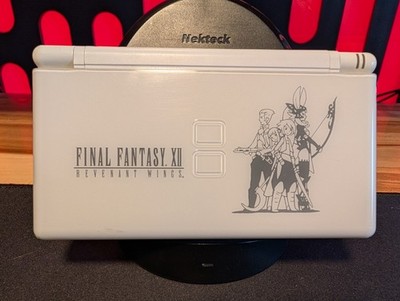 Nintendo DS Lite Final Fantasy XII Revenant Wings Console w/ Charger, Rare