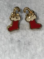 VTG Avon Santa's Stocking Red Stud Pierced Earrings 1992 Christmas Gold Tone