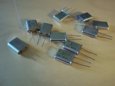 1.8432 MHz Crystal, 18pF, HC-49/U, RALTRON  10 Pieces