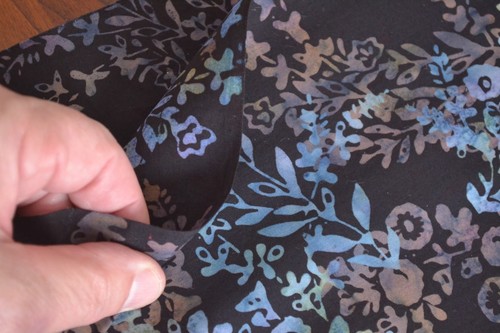 14" Long, Blue Green Vines on Black Batik, Indonesia, Hoffman/G-2175-253, P7947 - Picture 4 of 6