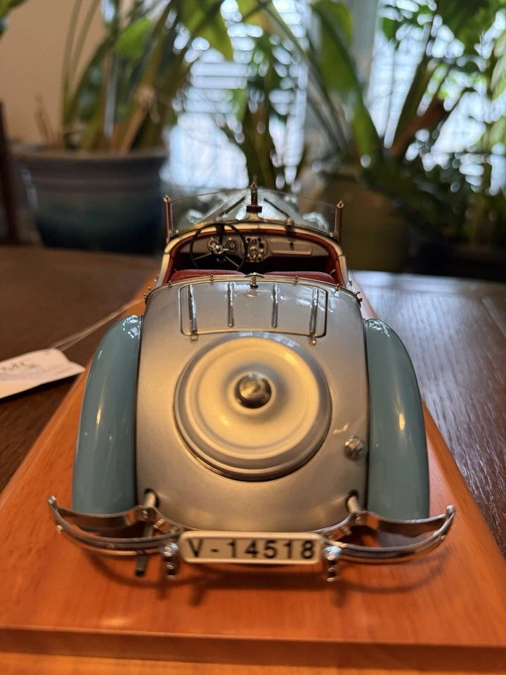 CMC M-075B AUDI DELANTERO 225 ROADSTER 1935 EDICIÓN LIMITADA, PLATEADO, AZUL COMO NUEVO/EN CAJA Foto 4 de 4