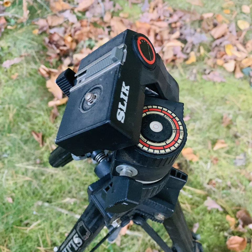 SILK Universal U-212 Deluxe Adjustable Tripod Quick Release - Image 2 of 4