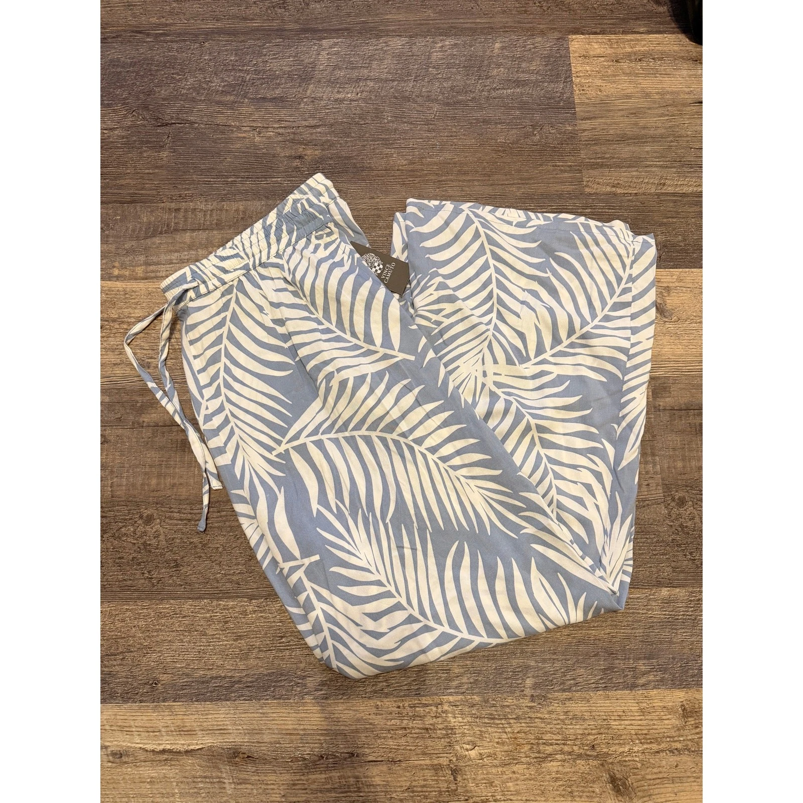 Vince Camuto Leaf Light Blue/White Capri Pants Size XL NWT