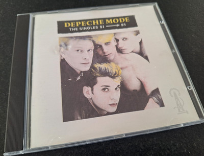 DEPECHE MODE - The Singles 81   85 CD / MUTE - 7243 4 84001 2 3 / 1995