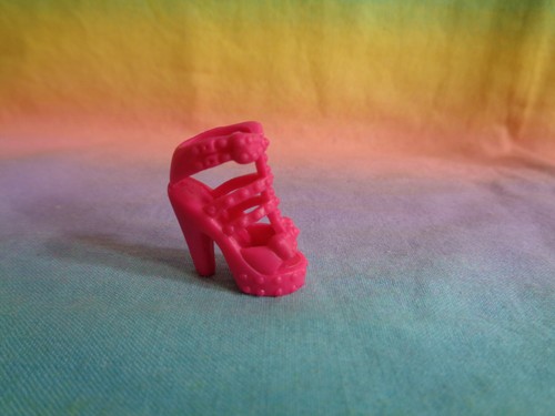 Barbie Fashionistas Puppenschuhe Hot Pink High Heels Riemchen Sandale rechts - Bild 2 von 3